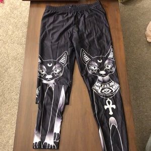 Egyptian cat leggings.